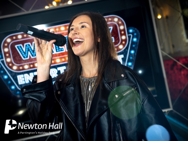 Live Acts & Entertainment – Newton Hall Holiday Park